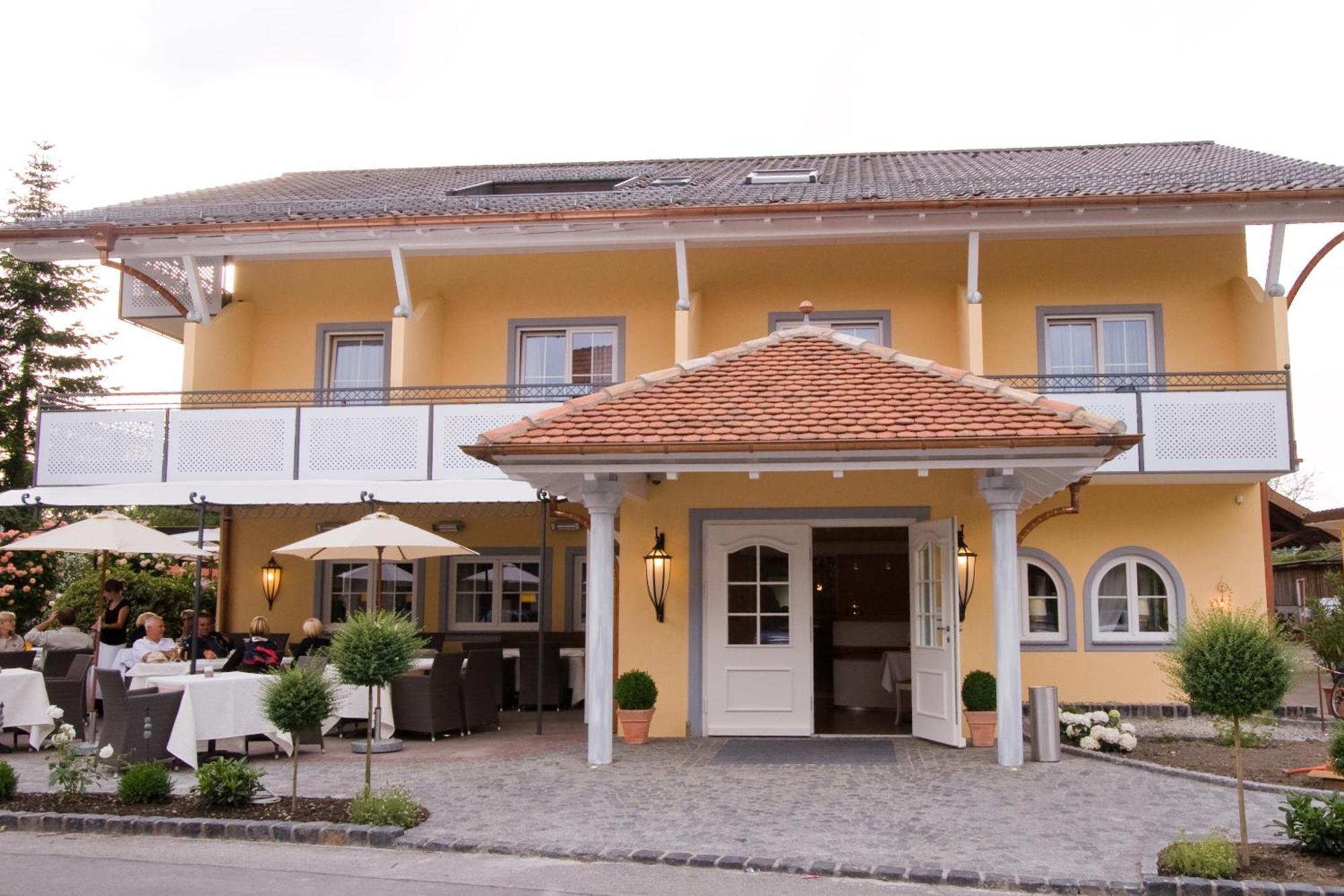 Hirsch 1783 Hotel Landhaus Langenargen Exterior photo
